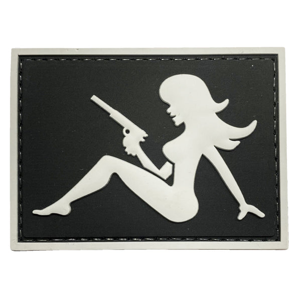 PATCH 0297 - GIRL WITH PISTOL